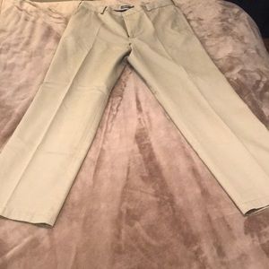 Izod Chinos Like New! Flat Front, Straight Fit